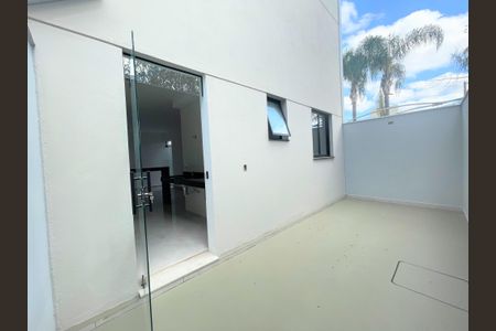 Apartamento à venda com 66m², 2 quartos e 1 vagaÁrea Privativa