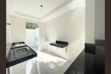 Apartamento à venda com 66m², 2 quartos e 1 vagaCozinha