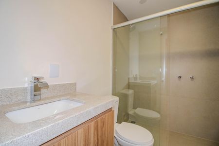 Apartamento à venda com 130m², 3 quartos e 2 vagas Apartamento à venda com 130m², 3 quartos e 2 vagasBanheiro Social