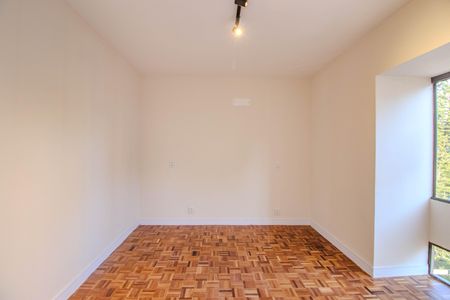 Apartamento à venda com 130m², 3 quartos e 2 vagas Apartamento à venda com 130m², 3 quartos e 2 vagasQuarto 2