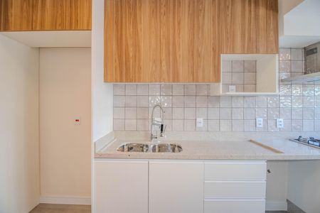 Apartamento à venda com 130m², 3 quartos e 2 vagas Apartamento à venda com 130m², 3 quartos e 2 vagasCozinha e Área de Serviço