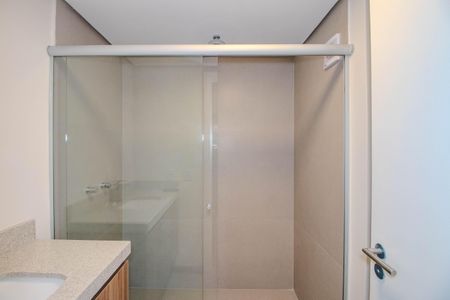 Apartamento à venda com 130m², 3 quartos e 2 vagas Apartamento à venda com 130m², 3 quartos e 2 vagasBanheiro da Suíte