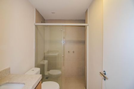 Apartamento à venda com 130m², 3 quartos e 2 vagas Apartamento à venda com 130m², 3 quartos e 2 vagasBanheiro Social