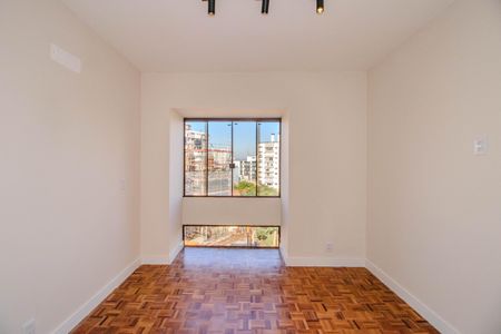 Apartamento à venda com 130m², 3 quartos e 2 vagas Apartamento à venda com 130m², 3 quartos e 2 vagasQuarto 1