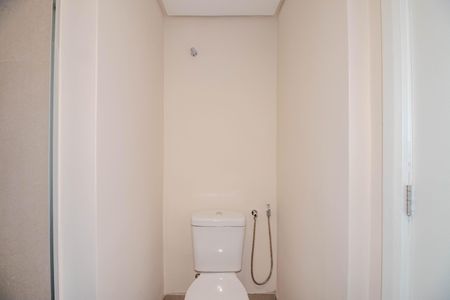 Apartamento à venda com 130m², 3 quartos e 2 vagas Apartamento à venda com 130m², 3 quartos e 2 vagasBanheiro da Suíte