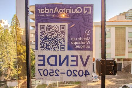 Apartamento à venda com 130m², 3 quartos e 2 vagas Apartamento à venda com 130m², 3 quartos e 2 vagasPlaquinha