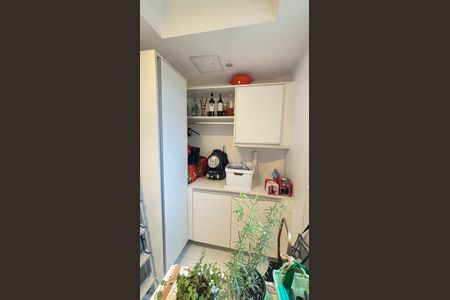 Apartamento à venda com 103m², 2 quartos e 2 vagasÁrea de Serviço