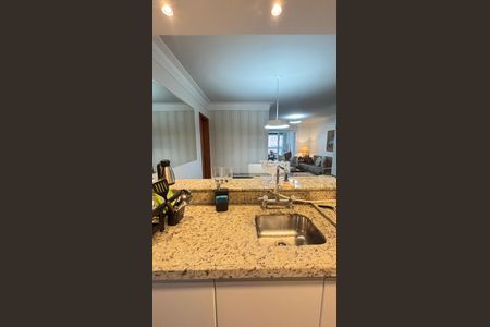 Apartamento à venda com 103m², 2 quartos e 2 vagasCozinha