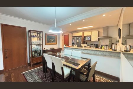 Apartamento à venda com 103m², 2 quartos e 2 vagasSala 