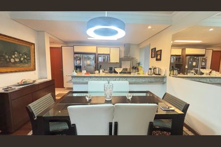 Apartamento à venda com 103m², 2 quartos e 2 vagasSala 