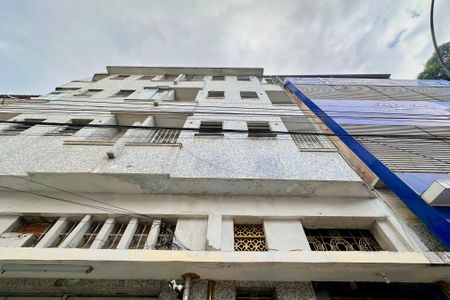 Apartamento à venda com 38m², 1 quarto e sem vaga Apartamento à venda com 38m², 1 quarto e sem vagaFachada