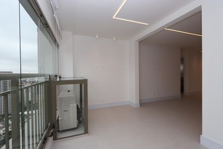 Apartamento para alugar com 76m², 2 quartos e 1 vagaVaranda