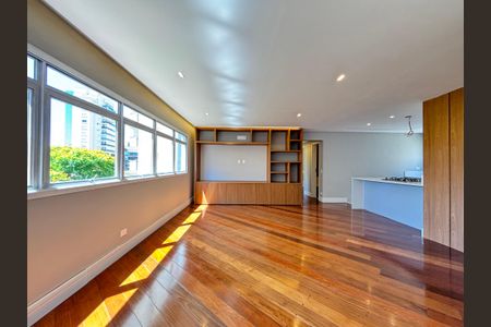 Apartamento à venda com 100m², 2 quartos e 1 vaga Apartamento à venda com 100m², 2 quartos e 1 vagaSala