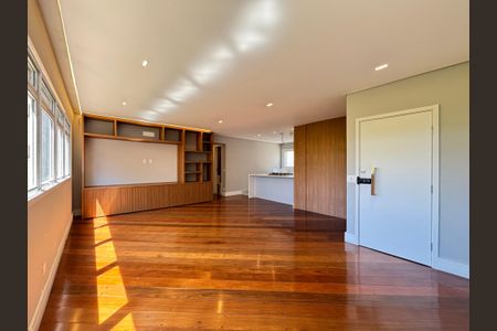 Apartamento à venda com 100m², 2 quartos e 1 vaga Apartamento à venda com 100m², 2 quartos e 1 vagaSala