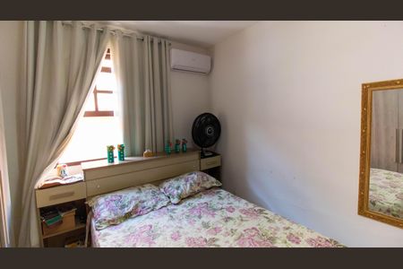 Casa à venda com 360m², 3 quartos e 2 vagas Casa à venda com 360m², 3 quartos e 2 vagasQuarto 1