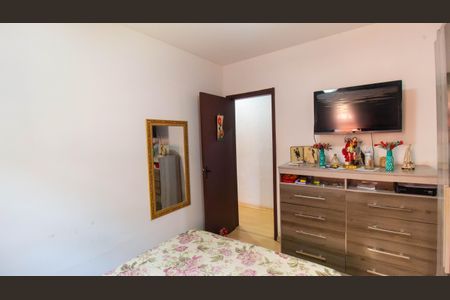 Casa à venda com 360m², 3 quartos e 2 vagas Casa à venda com 360m², 3 quartos e 2 vagasQuarto 1