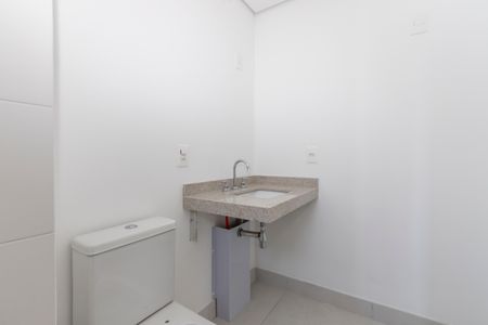 Apartamento para alugar com 232m², 3 quartos e 3 vagas Apartamento para alugar com 232m², 3 quartos e 3 vagasBanheiro 2 da Suíte 1