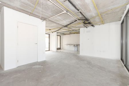 Apartamento para alugar com 232m², 3 quartos e 3 vagas Apartamento para alugar com 232m², 3 quartos e 3 vagasSala