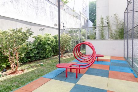 Apartamento para alugar com 232m², 3 quartos e 3 vagas Apartamento para alugar com 232m², 3 quartos e 3 vagasPlayground