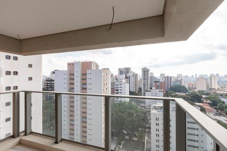 Apartamento para alugar com 232m², 3 quartos e 3 vagas Apartamento para alugar com 232m², 3 quartos e 3 vagasVaranda da Suíte 1