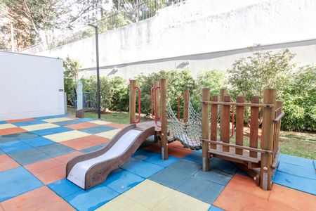 Apartamento para alugar com 232m², 3 quartos e 3 vagas Apartamento para alugar com 232m², 3 quartos e 3 vagasPlayground