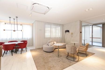 Apartamento para alugar com 232m², 3 quartos e 3 vagas Apartamento para alugar com 232m², 3 quartos e 3 vagasÁrea comum