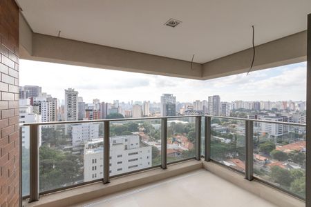 Apartamento para alugar com 232m², 3 quartos e 3 vagas Apartamento para alugar com 232m², 3 quartos e 3 vagasVaranda da Suíte 1