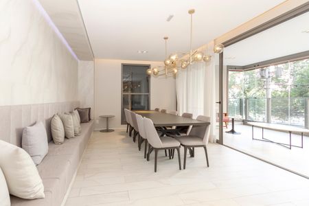 Apartamento para alugar com 232m², 3 quartos e 3 vagas Apartamento para alugar com 232m², 3 quartos e 3 vagasÁrea comum