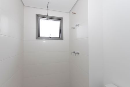 Apartamento para alugar com 232m², 3 quartos e 3 vagas Apartamento para alugar com 232m², 3 quartos e 3 vagasBanheiro 2 da Suíte 1
