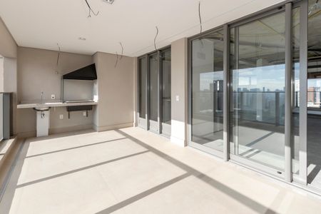 Apartamento para alugar com 232m², 3 quartos e 3 vagas Apartamento para alugar com 232m², 3 quartos e 3 vagasVaranda 2