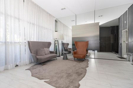 Apartamento para alugar com 232m², 3 quartos e 3 vagas Apartamento para alugar com 232m², 3 quartos e 3 vagasHall de Entrada