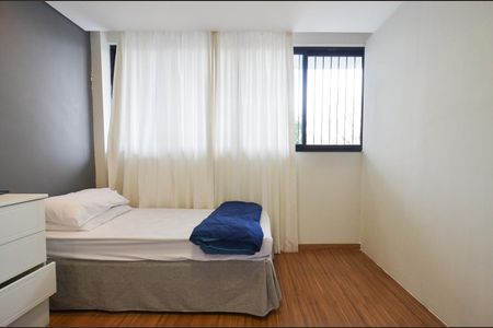 Casa à venda com 420m², 6 quartos e 2 vagasQuarto 4