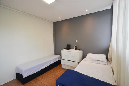 Casa à venda com 420m², 6 quartos e 2 vagasQuarto 4