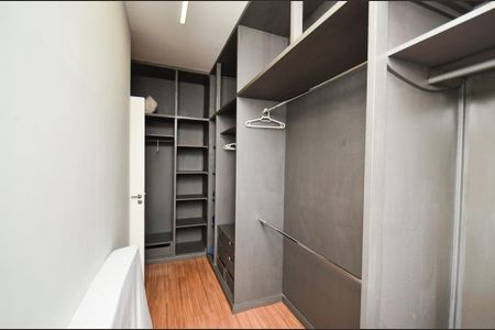 Casa à venda com 420m², 6 quartos e 2 vagasSuite/ closet