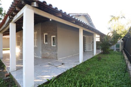 Casa à venda com 348m², 3 quartos e 2 vagasÁrea externa