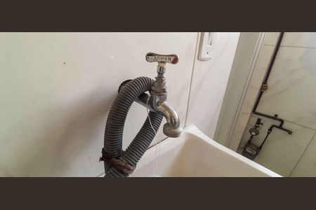 Apartamento à venda com 65m², 2 quartos e 1 vagaÁrea de Serviço