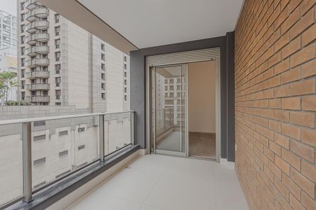 Apartamento à venda com 270m², 4 quartos e 4 vagasVaranda da Suíte 4
