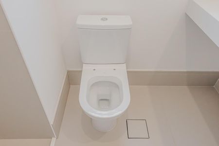 Apartamento à venda com 270m², 4 quartos e 4 vagasBanheiro da Suíte 1