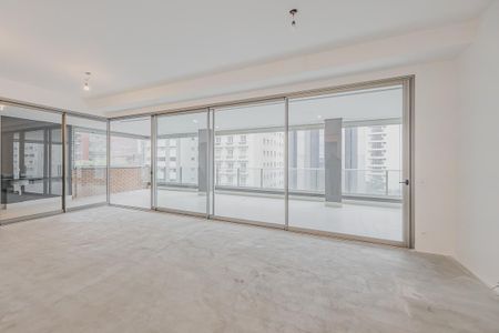 Apartamento à venda com 270m², 4 quartos e 4 vagasSala
