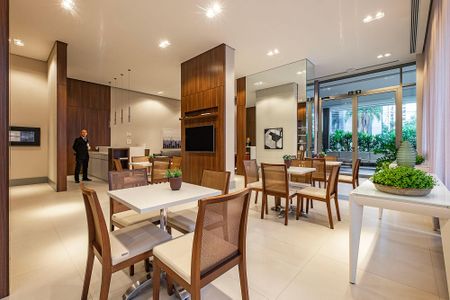 Apartamento à venda com 270m², 4 quartos e 4 vagasÁrea comum - Salão de Festas