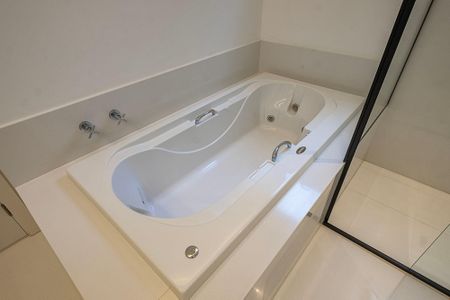 Apartamento à venda com 270m², 4 quartos e 4 vagasBanheiro da Suíte