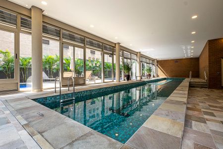 Apartamento à venda com 270m², 4 quartos e 4 vagasÁrea comum - Piscina Coberta