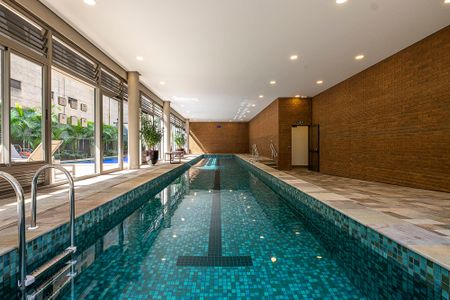 Apartamento à venda com 270m², 4 quartos e 4 vagasÁrea comum - Piscina Coberta