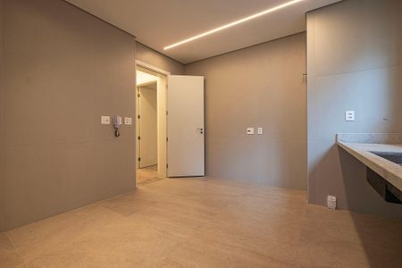 Apartamento à venda com 270m², 4 quartos e 4 vagasCozinha