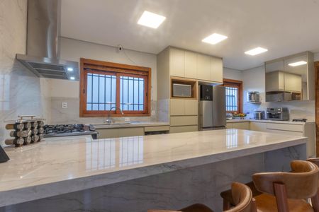 Casa à venda com 758m², 5 quartos e 6 vagasCozinha