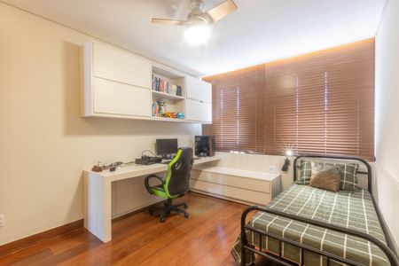 Casa à venda com 758m², 5 quartos e 6 vagasQuarto 3