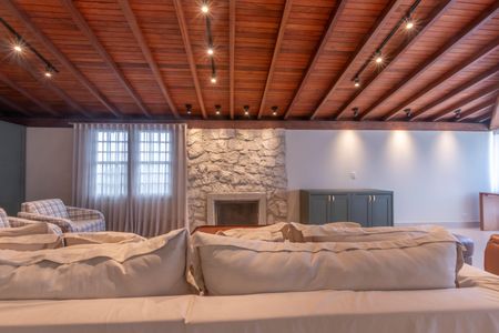 Casa à venda com 758m², 5 quartos e 6 vagasSala