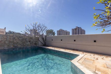 Casa à venda com 758m², 5 quartos e 6 vagasÁrea comum