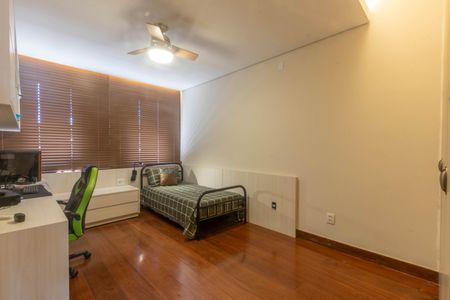 Casa à venda com 758m², 5 quartos e 6 vagasQuarto 3