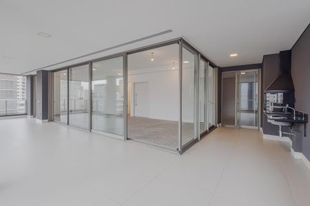 Apartamento à venda com 270m², 3 quartos e 4 vagasVaranda da Sala